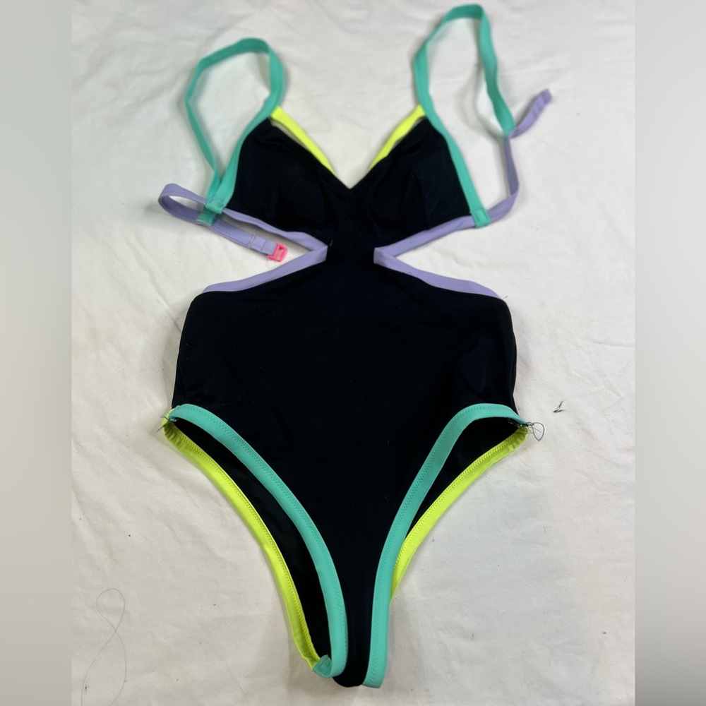 VICTORIA'S SECRET Cutout One Piece Multicolor Swimsuit S A030125